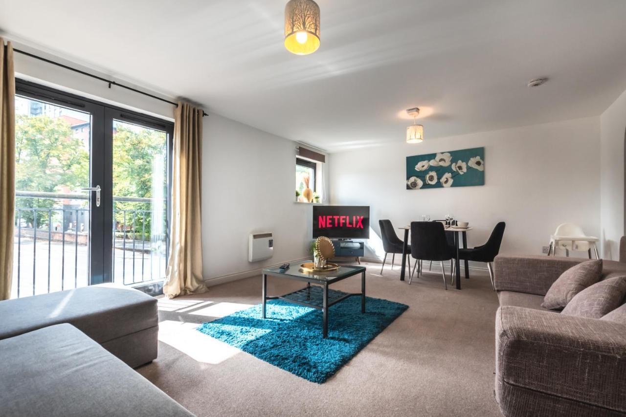 Best Price! Large Spacious 2 Bed Apartment - King Size Or Single Beds, Sofabeds, Smart Tvs, Free Parking Саутгемптон Екстер'єр фото