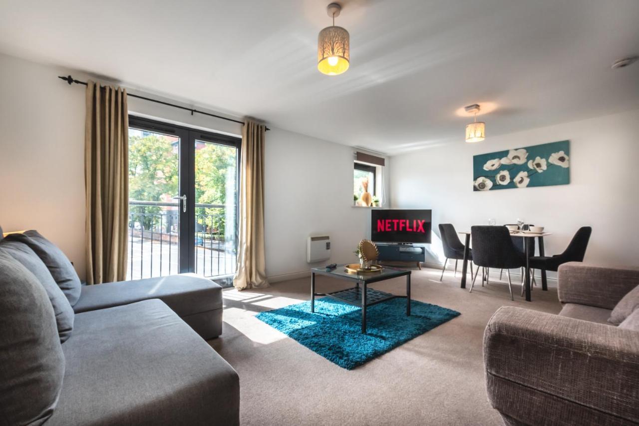 Best Price! Large Spacious 2 Bed Apartment - King Size Or Single Beds, Sofabeds, Smart Tvs, Free Parking Саутгемптон Екстер'єр фото