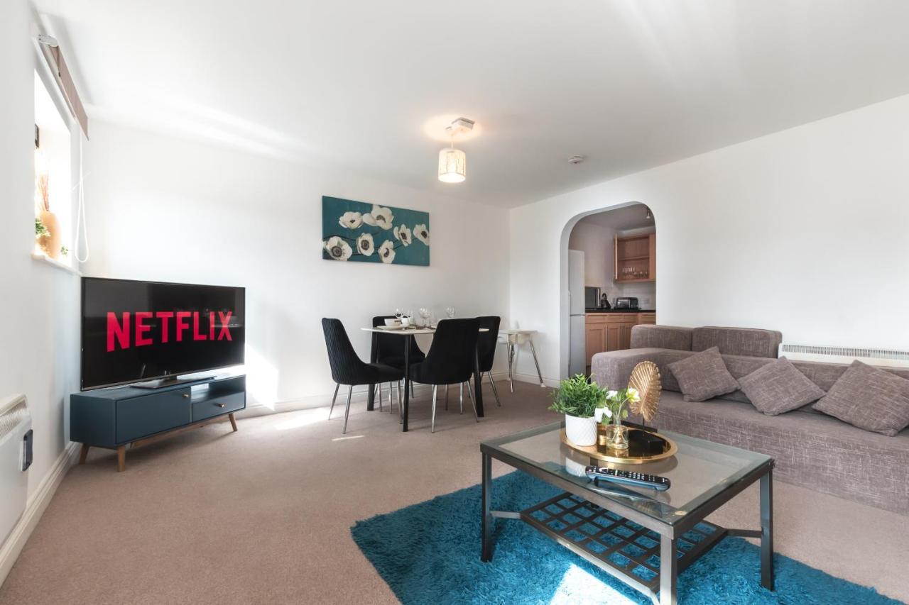 Best Price! Large Spacious 2 Bed Apartment - King Size Or Single Beds, Sofabeds, Smart Tvs, Free Parking Саутгемптон Екстер'єр фото